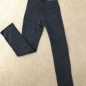 Levi’s 724 Highrise Straight
